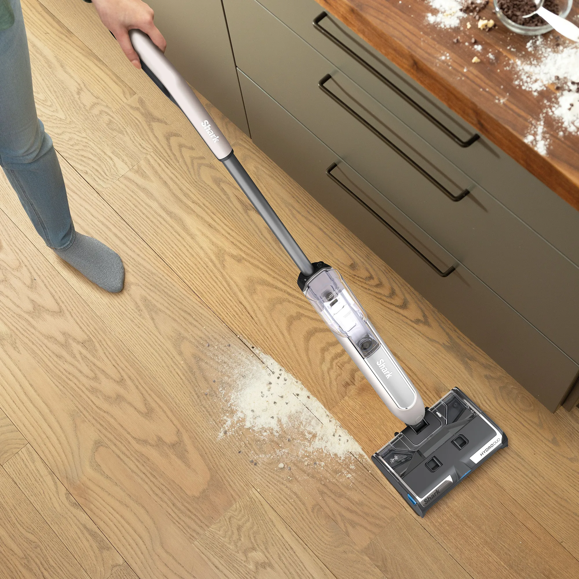 Shark HydroDuo with Dirt-Reveal Technology - Image 2