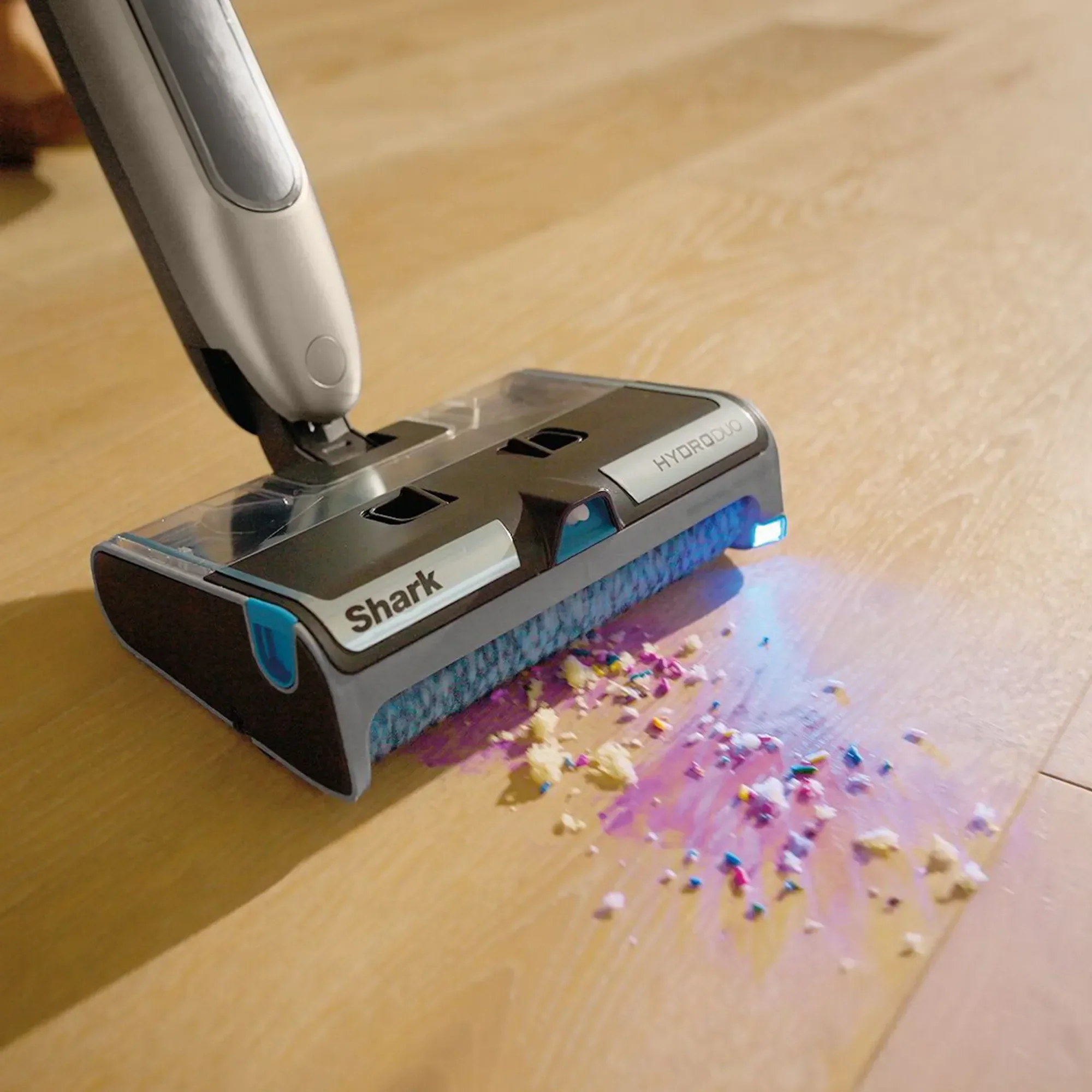 Shark HydroDuo with Dirt-Reveal Technology - Image 4